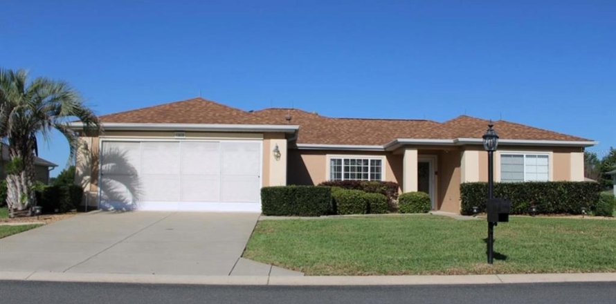 House in Summerfield, Florida 3 bedrooms, 163.04 sq.m. № 1436781