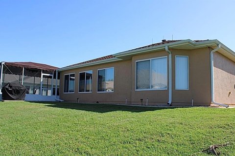 House in Summerfield, Florida 3 bedrooms, 163.04 sq.m. № 1436781 - photo 15
