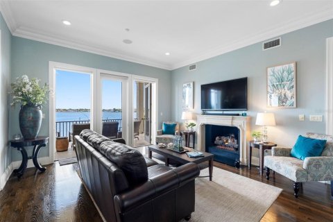 Villa ou maison à vendre à Belleair Beach, Floride: 5 chambres, 302.12 m2 № 2416287 - photo 22