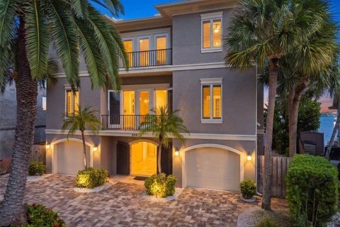 Villa ou maison à vendre à Belleair Beach, Floride: 5 chambres, 302.12 m2 № 2416287 - photo 3