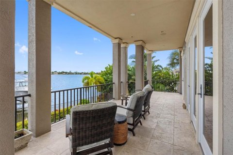 Villa ou maison à vendre à Belleair Beach, Floride: 5 chambres, 302.12 m2 № 2416287 - photo 25