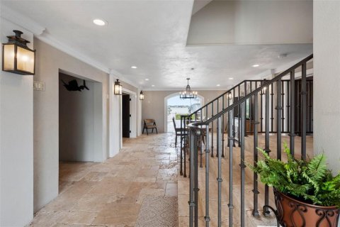 Villa ou maison à vendre à Belleair Beach, Floride: 5 chambres, 302.12 m2 № 2416287 - photo 17