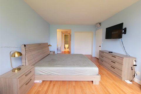 Condominio en alquiler en Hollywood, Florida, 2 dormitorios, 105.17 m2 № 1920548 - foto 26