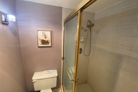 Condominio en alquiler en Hollywood, Florida, 2 dormitorios, 105.17 m2 № 1920548 - foto 21