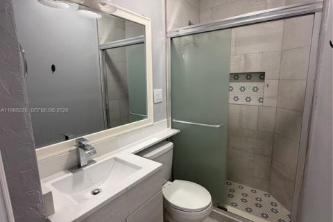 Casa en alquiler en Pompano Beach, Florida, 3 dormitorios, 95.32 m2 № 2027977 - foto 11