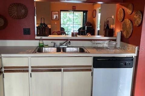 Condo in Sanford, Florida, 2 bedrooms  № 1755424 - photo 6