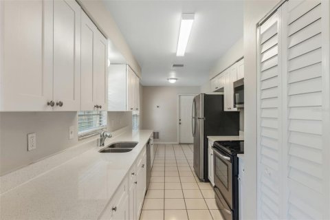 Casa en venta en Orlando, Florida, 3 dormitorios, 113.43 m2 № 1917608 - foto 12
