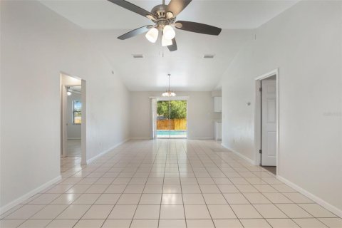 Casa en venta en Orlando, Florida, 3 dormitorios, 113.43 m2 № 1917608 - foto 11