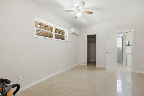 Casa en venta en Saint Petersburg, Florida, 4 dormitorios, 138.61 m2 № 2381274 - foto 19