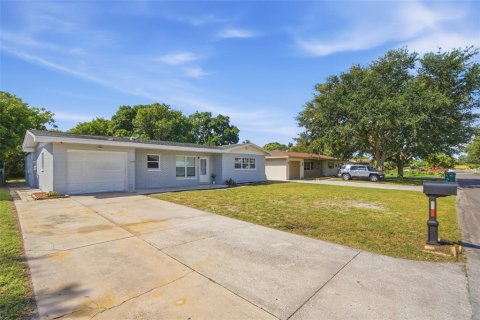 Casa en venta en Saint Petersburg, Florida, 4 dormitorios, 138.61 m2 № 2381274 - foto 2