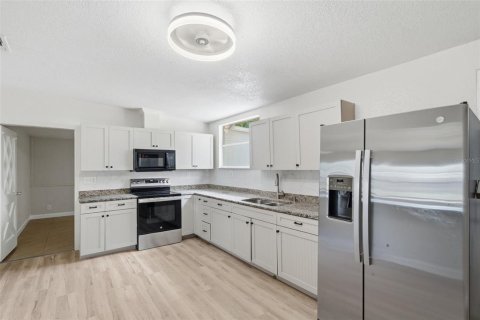 Casa en venta en Saint Petersburg, Florida, 4 dormitorios, 138.61 m2 № 2381274 - foto 15