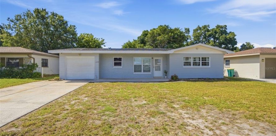 Casa en Saint Petersburg, Florida 4 dormitorios, 138.61 m2 № 2381274