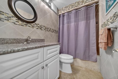 Condominio en venta en Stuart, Florida, 2 dormitorios, 107.21 m2 № 2242125 - foto 16