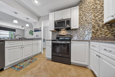 Condominio en venta en Stuart, Florida, 2 dormitorios, 107.21 m2 № 2242125 - foto 6