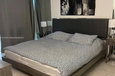 Condominio en alquiler en Sunny Isles Beach, Florida, 1 dormitorio, 71.26 m2 № 2054877 - foto 9