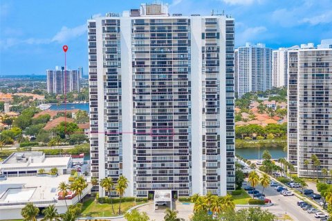 Купить кондоминиум в Авентура, Флорида 2 спальни, 101.45м2, № 1978668 - фото 30