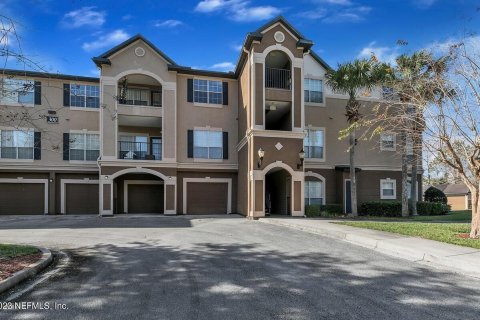 Condo in Jacksonville, Florida, 2 bedrooms  № 770063 - photo 1