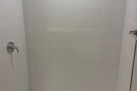 Touwnhouse à louer à Florida City, Floride: 3 chambres, 117.06 m2 № 1921760 - photo 17