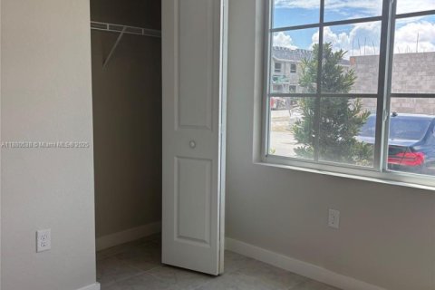 Touwnhouse à louer à Florida City, Floride: 3 chambres, 117.06 m2 № 1921760 - photo 6