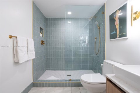 Condominio en alquiler en Miami, Florida, 2 dormitorios, 84.26 m2 № 1875495 - foto 17