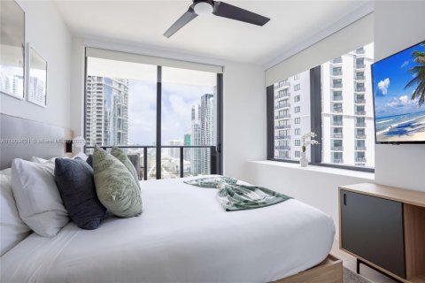 Condominio en alquiler en Miami, Florida, 2 dormitorios, 84.26 m2 № 1875495 - foto 14