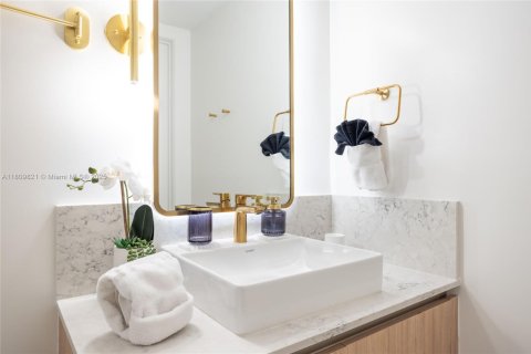 Condominio en alquiler en Miami, Florida, 2 dormitorios, 84.26 m2 № 1875495 - foto 5