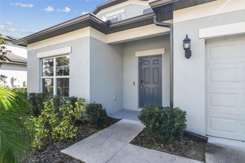House in Spring Hill, Florida 5 bedrooms, 255.48 sq.m. № 2112941 - photo 7