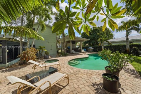House in Fort Lauderdale, Florida 4 bedrooms, 278.99 sq.m. № 2028967 - photo 11