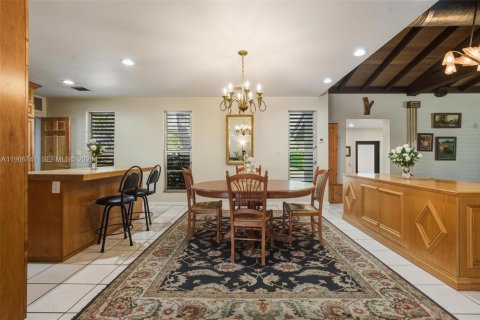 House in Fort Lauderdale, Florida 4 bedrooms, 278.99 sq.m. № 2028967 - photo 22