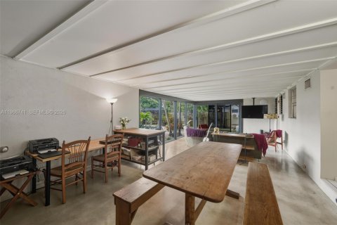 House in Fort Lauderdale, Florida 4 bedrooms, 278.99 sq.m. № 2028967 - photo 29