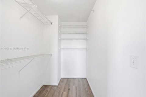 Купить кондоминиум в Форт-Лодердейл, Флорида 1 спальня, 83.05м2, № 2088387 - фото 28