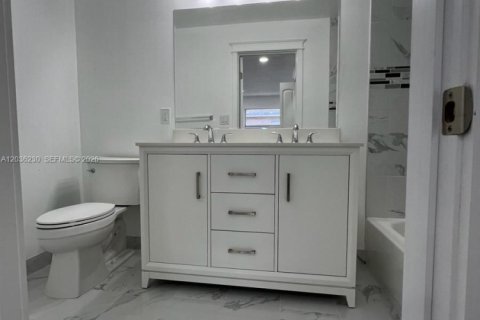 Casa en alquiler en Pompano Beach, Florida, 2 dormitorios, 89.19 m2 № 2084986 - foto 5