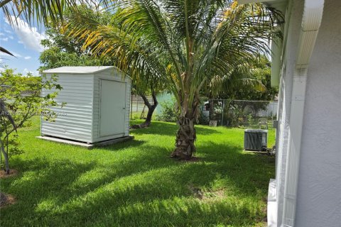 Casa en alquiler en Pompano Beach, Florida, 2 dormitorios, 89.19 m2 № 2084986 - foto 13