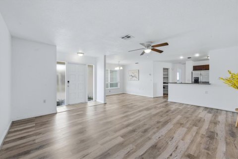 Casa en venta en Port Charlotte, Florida, 3 dormitorios, 143.16 m2 № 2334266 - foto 21