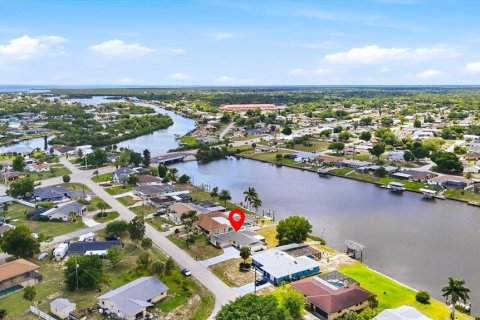 Casa en venta en Port Charlotte, Florida, 3 dormitorios, 143.16 m2 № 2334266 - foto 2