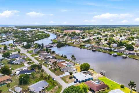 Casa en venta en Port Charlotte, Florida, 3 dormitorios, 143.16 m2 № 2334266 - foto 3