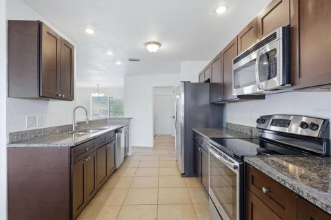 Casa en venta en Port Charlotte, Florida, 3 dormitorios, 143.16 m2 № 2334266 - foto 30