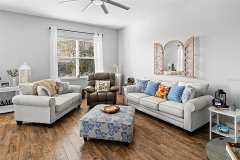 Casa en venta en Clermont, Florida, 4 dormitorios, 235.97 m2 № 1820927 - foto 11