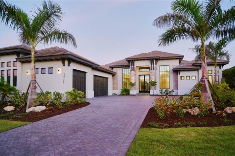 Villa ou maison à vendre à Bradenton, Floride: 3 chambres, 433.02 m2 № 1919148 - photo 1