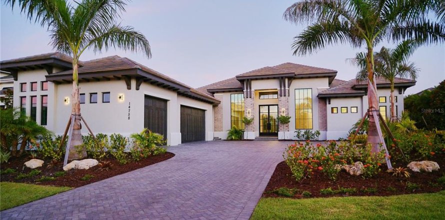 Villa ou maison à Bradenton, Floride 3 chambres, 433.02 m2 № 1919148