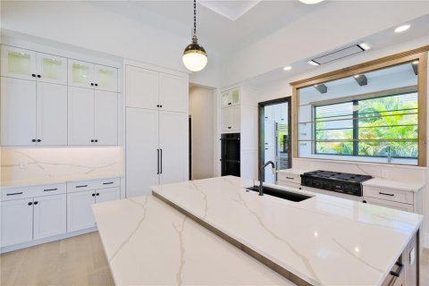 Casa en venta en Bradenton, Florida, 3 dormitorios, 433.02 m2 № 1919148 - foto 16