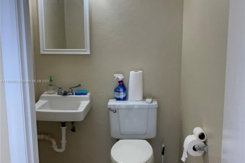 Купить коммерческую недвижимость в Катлер-Бей, Флорида № 1965481 - фото 15