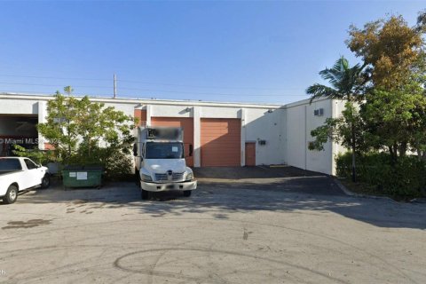 Купить коммерческую недвижимость в Катлер-Бей, Флорида № 1965481 - фото 5