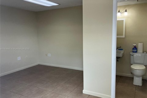 Купить коммерческую недвижимость в Катлер-Бей, Флорида № 1965481 - фото 14