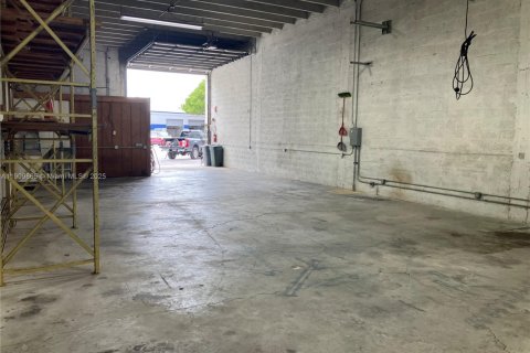 Купить коммерческую недвижимость в Катлер-Бей, Флорида № 1965481 - фото 10