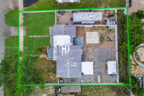 House in Pompano Beach, Florida 2 bedrooms, 63.82 sq.m. № 2047496 - photo 30