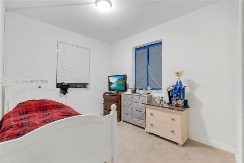 House in Pompano Beach, Florida 2 bedrooms, 63.82 sq.m. № 2047496 - photo 13