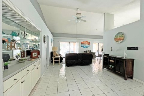 House in Palm Coast, Florida 3 bedrooms, 208.01 sq.m. № 1885561 - photo 8