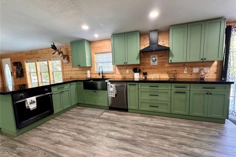 House in Lake Wales, Florida 4 bedrooms, 225.94 sq.m. № 2128001 - photo 5