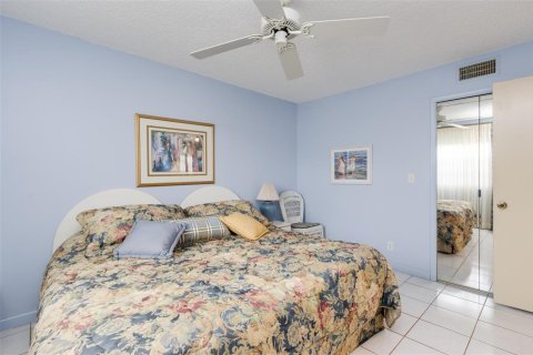 Condo in Dania Beach, Florida, 2 bedrooms № 2181185 - photo 30